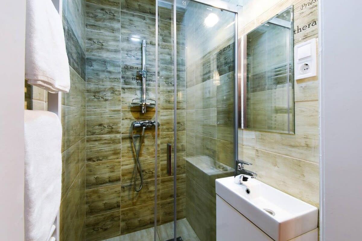 Very Central Very Spacious New Home บูดาเปสต์ ภายนอก รูปภาพ
