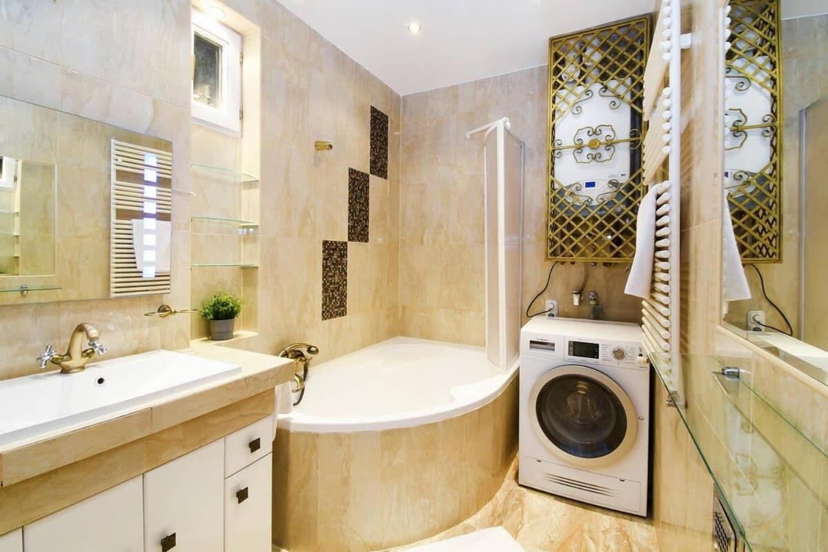 Very Central Very Spacious New Home บูดาเปสต์ ภายนอก รูปภาพ