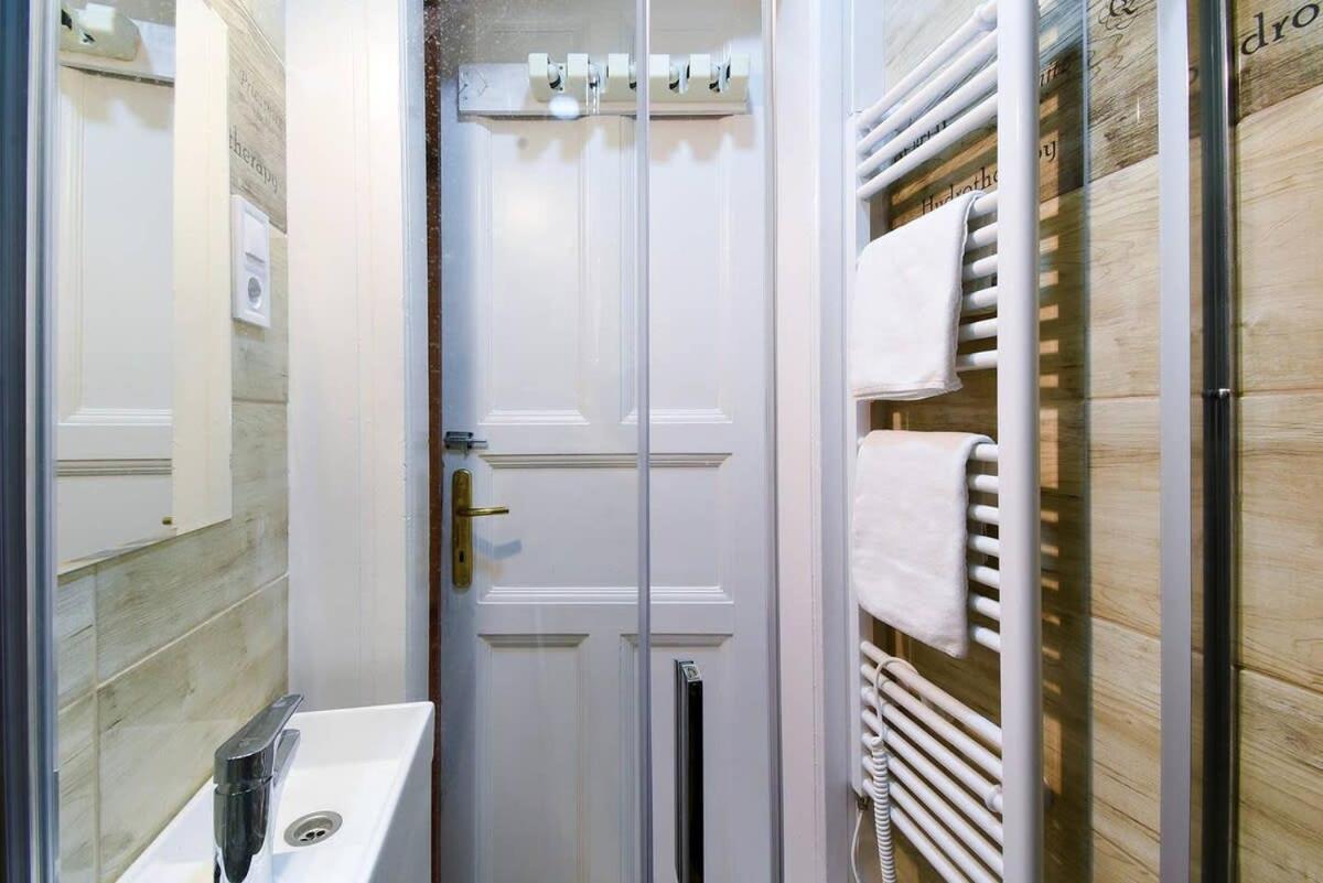 Very Central Very Spacious New Home บูดาเปสต์ ภายนอก รูปภาพ