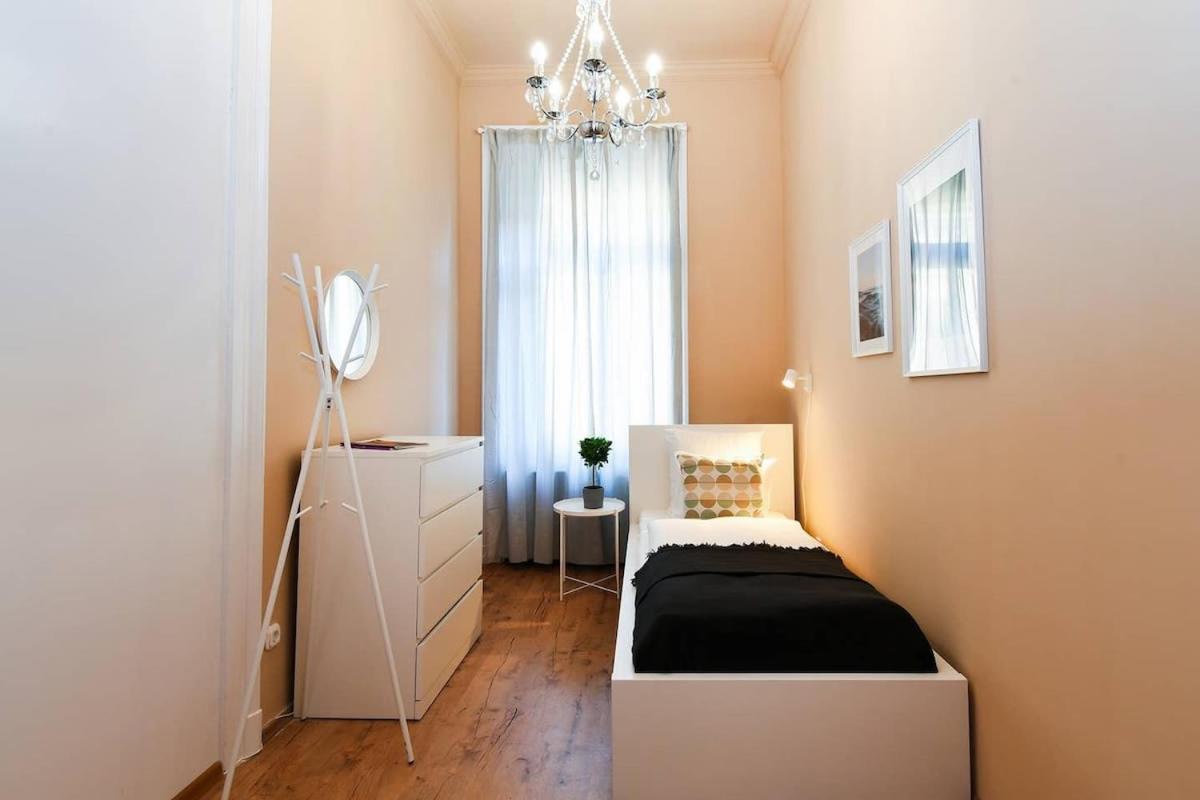 Very Central Very Spacious New Home บูดาเปสต์ ภายนอก รูปภาพ