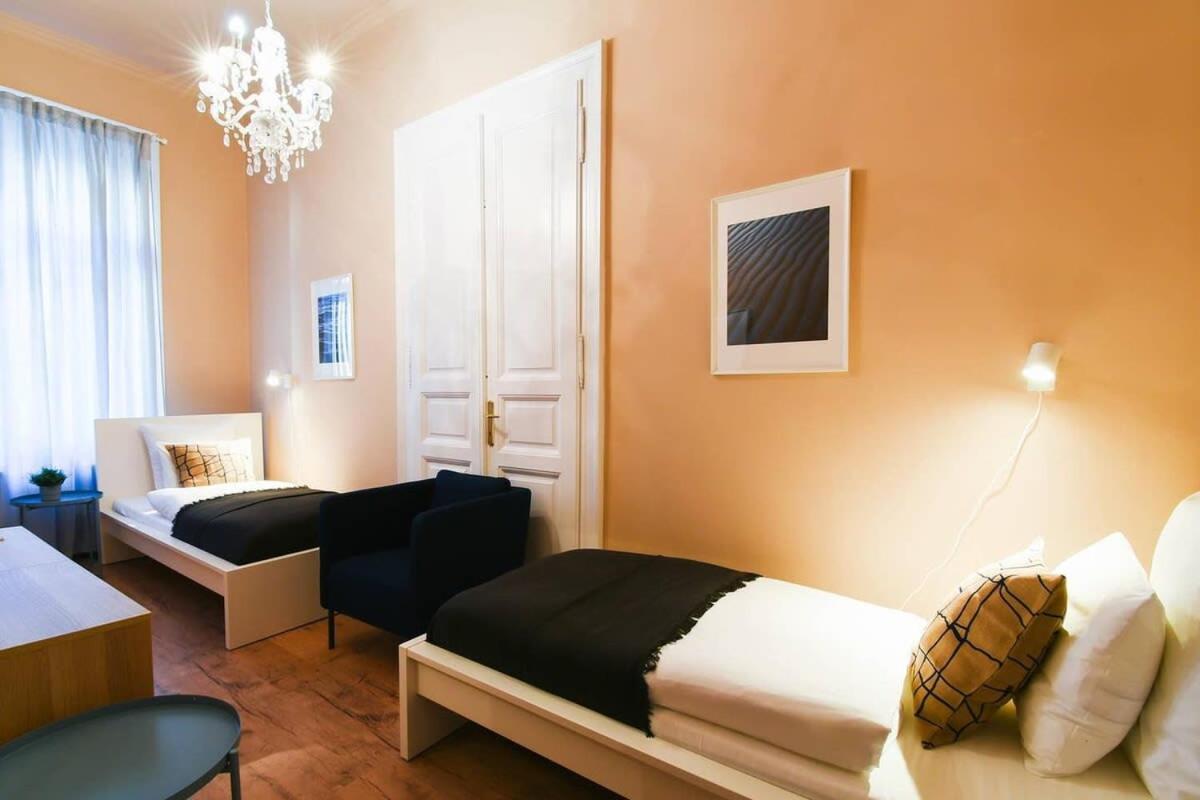 Very Central Very Spacious New Home บูดาเปสต์ ภายนอก รูปภาพ